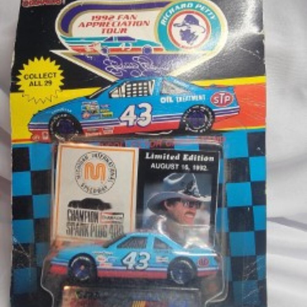 1992 Racing Champions Richard Petty Fan Appreciation Tour Finals M.I.S.